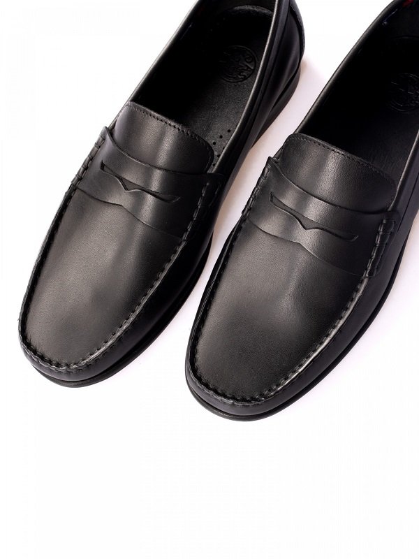 Leather Penny Loafers – Black leather penny loafers – black